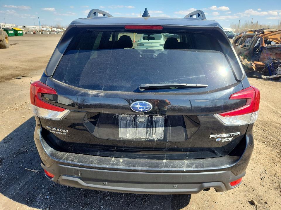 2023 SUBARU FORESTER PREMIUM — Фото 6 из 12