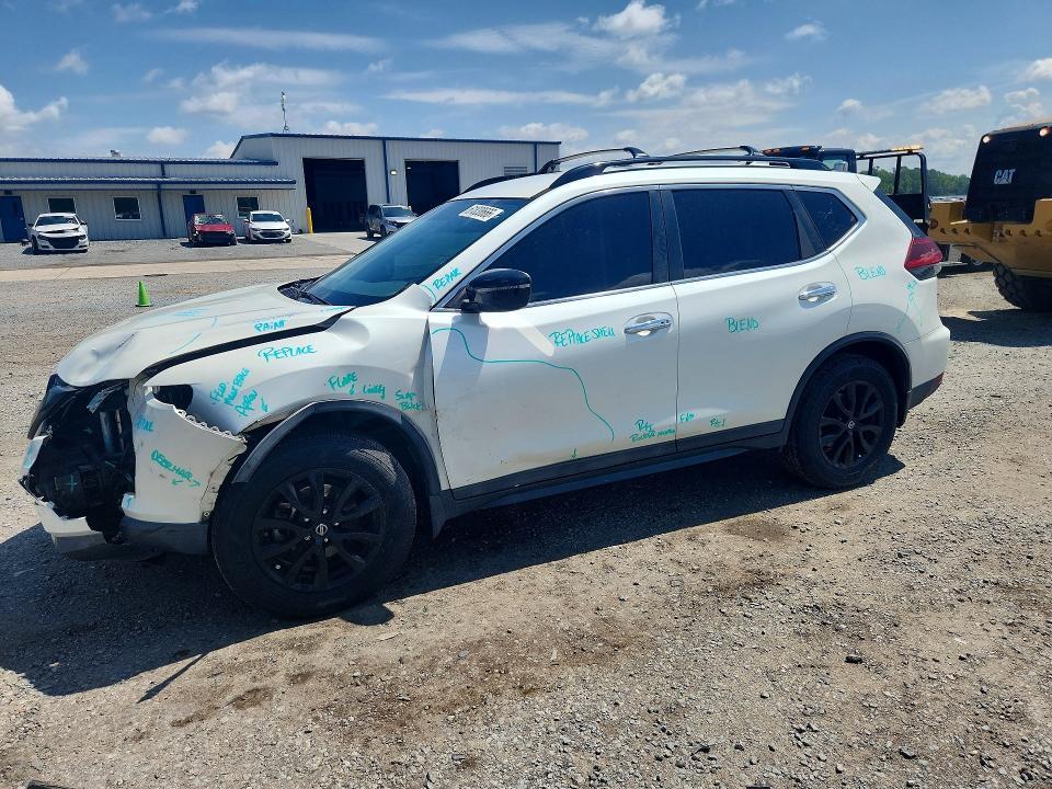 2018 NISSAN ROGUE SV