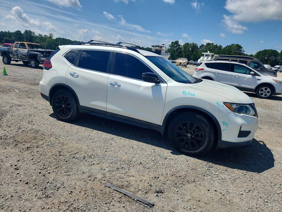 2018 NISSAN ROGUE SV — Фото 4 из 13