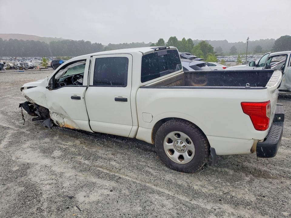 2018 NISSAN TITAN S — Фото 2 из 12