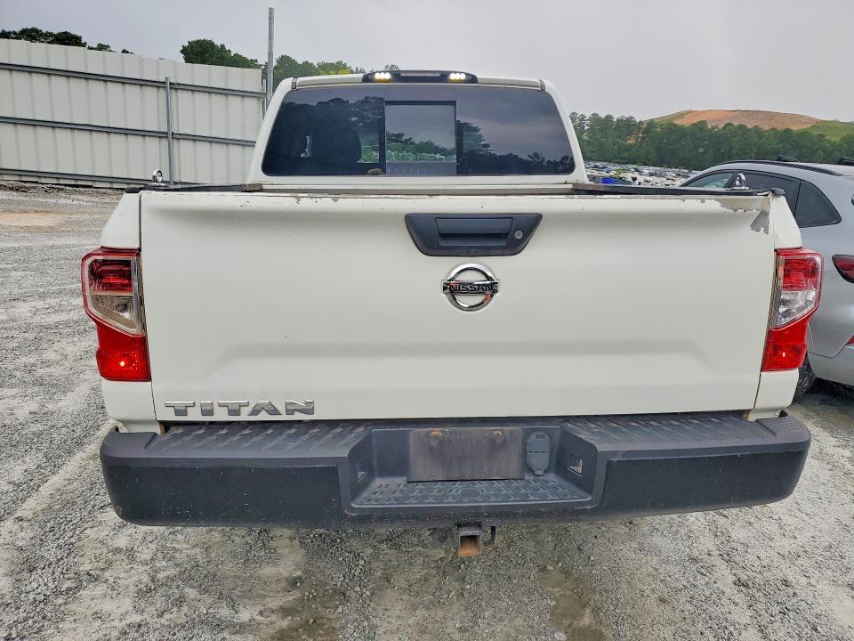 2018 NISSAN TITAN S — Фото 6 из 12