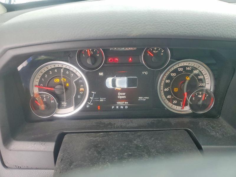 1C6RR7LT2JS101839 2018 RAM 1500 photo no. 9