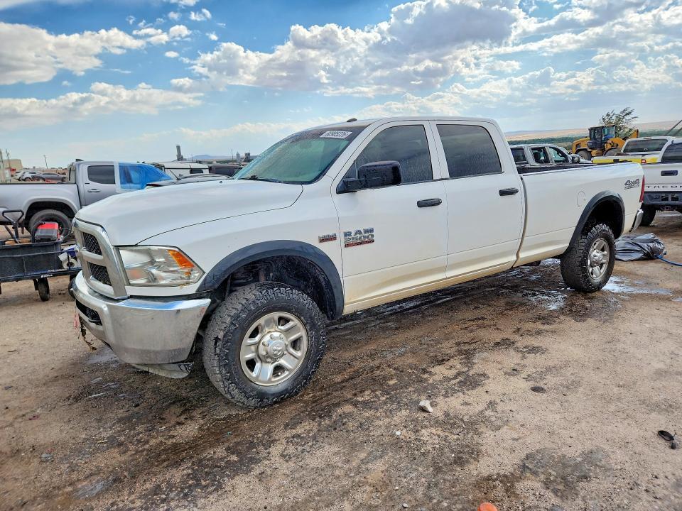 3C6UR5HJ1JG381671 2018 RAM 2500 photo no. 1