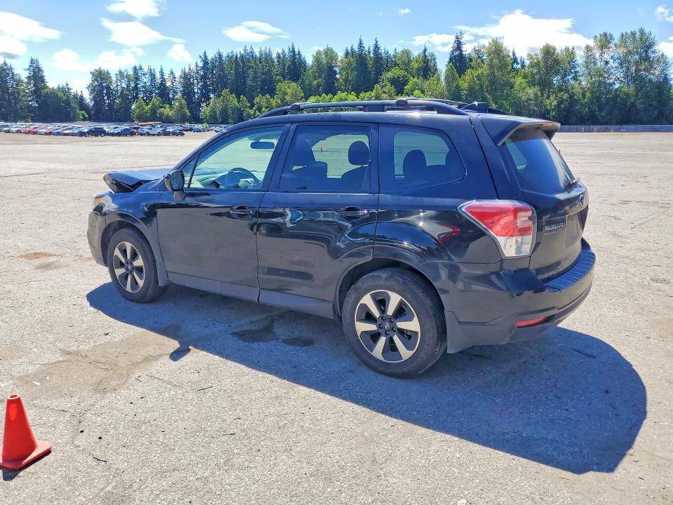 JF2SJAGC0JH544921 2018 SUBARU FORESTER photo no. 2