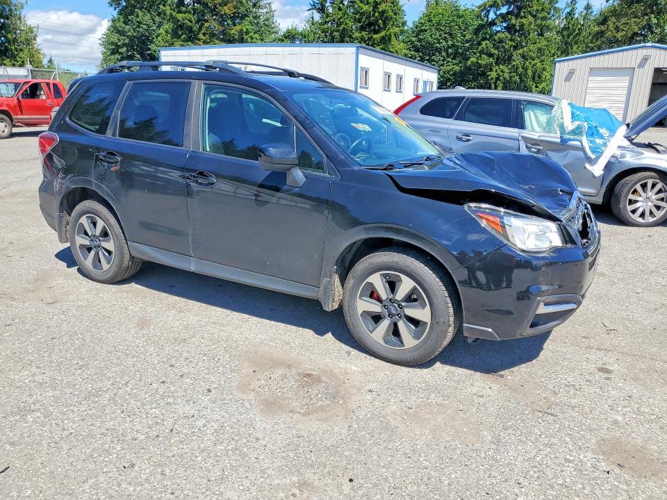 JF2SJAGC0JH544921 2018 SUBARU FORESTER photo no. 4