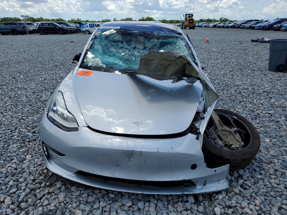 5YJ3E1EA0JF037476 2018 TESLA MODEL 3 photo no. 5