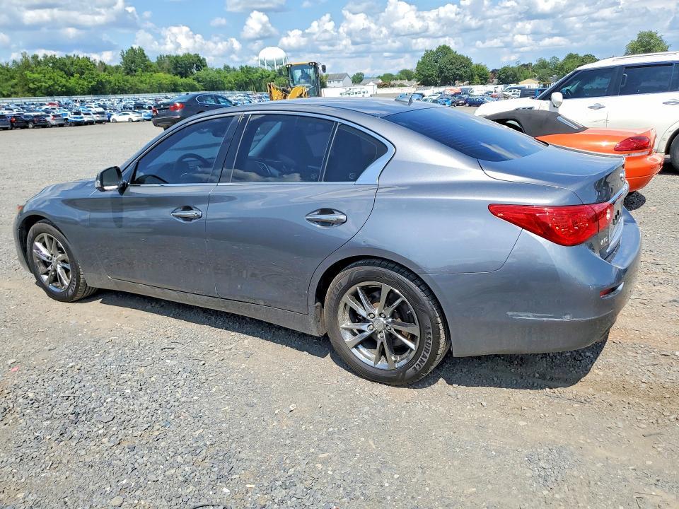 2015 INFINITI Q50 PREMIUM — Фото 2 из 12