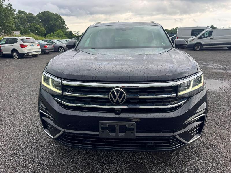 2023 VOLKSWAGEN ATLAS CROSS SPORT SEL PREMIUM R-LINE — Фото 6 из 13