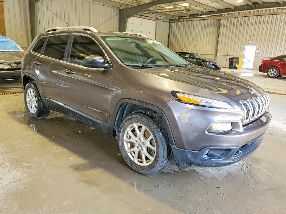 2015 JEEP CHEROKEE LATITUDE — Фото 4 из 13