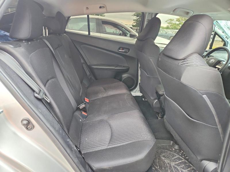 JTDKBRFU0J3065268 2018 TOYOTA PRIUS photo no. 10