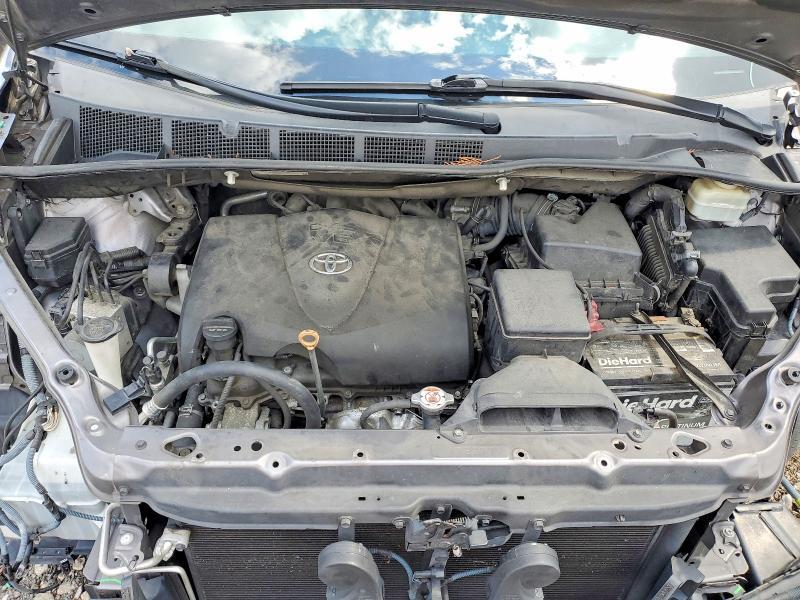 2018 TOYOTA SIENNA SE PREMIUM 8-PASSENGER — Фото 12 из 13