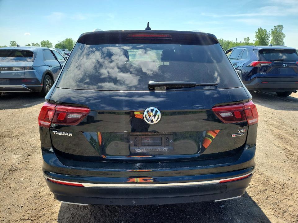 2018 VOLKSWAGEN TIGUAN SEL PREMIUM — Фото 6 из 12
