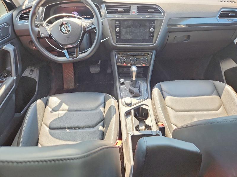 2018 VOLKSWAGEN TIGUAN SEL PREMIUM — Фото 8 из 12