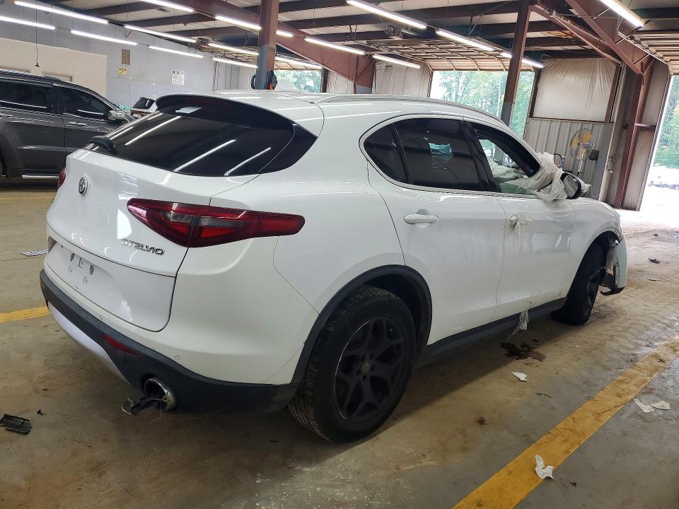 2019 ALFA ROMEO STELVIO — Фото 3 из 12