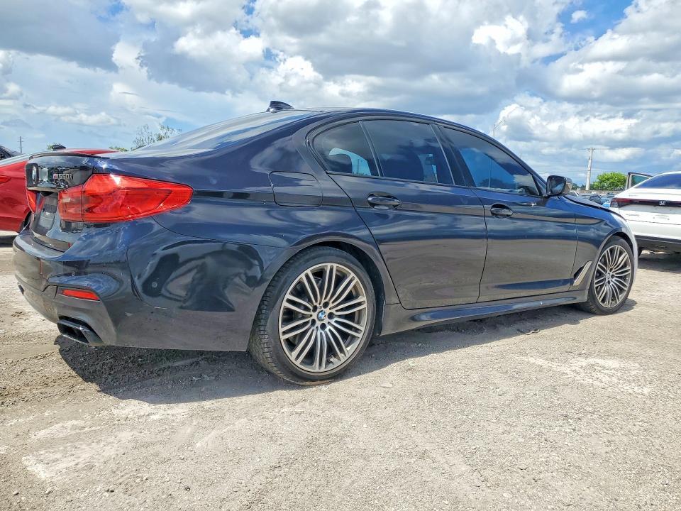 2019 BMW M550XI — Фото 3 из 12