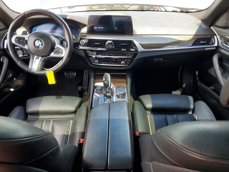 2019 BMW M550XI — Фото 8 из 12
