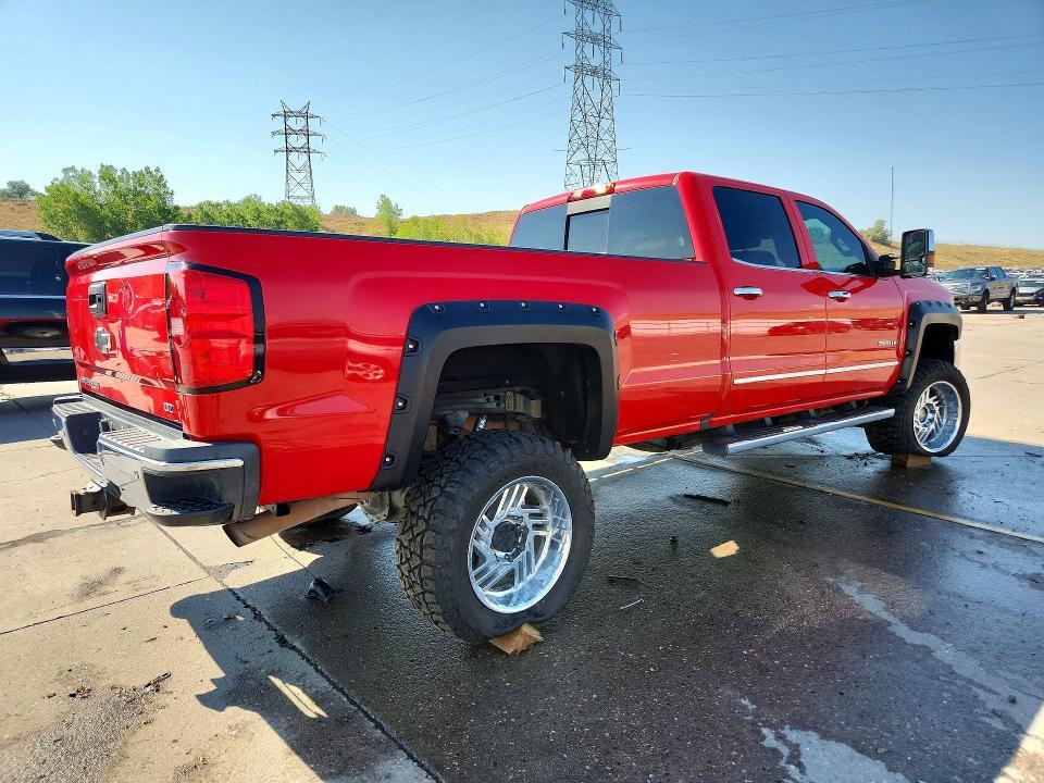 2019 CHEVROLET SILVERADO K3500 LTZ — Фото 3 из 13