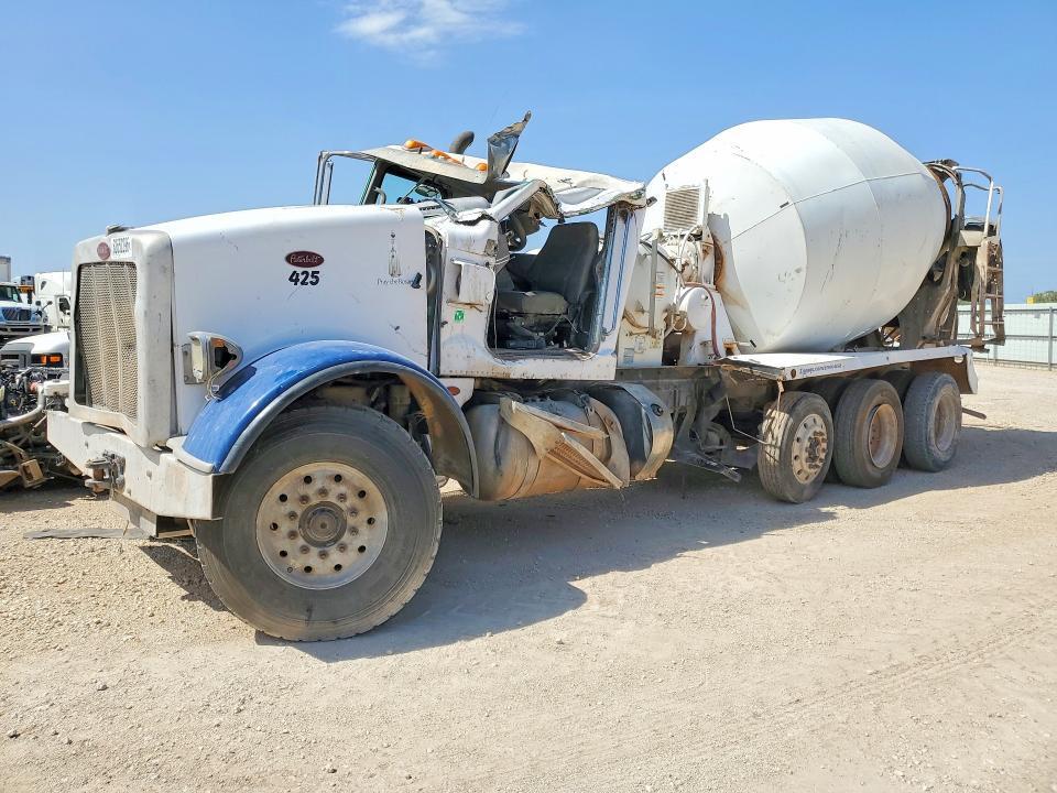 2015 PETERBILT 365 1NPSX7EX7FD256066