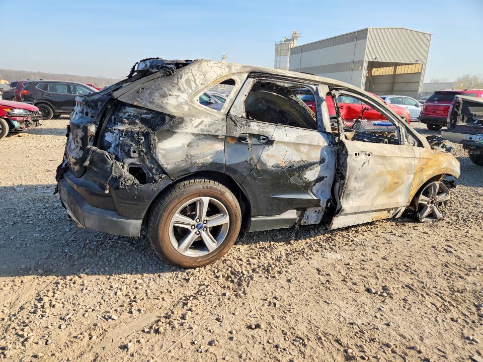 2FMPK4J90KBB04725 2019 FORD EDGE photo no. 3