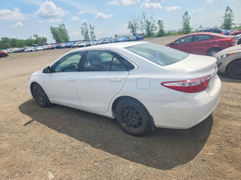 2015 TOYOTA CAMRY LE — Фото 2 из 12