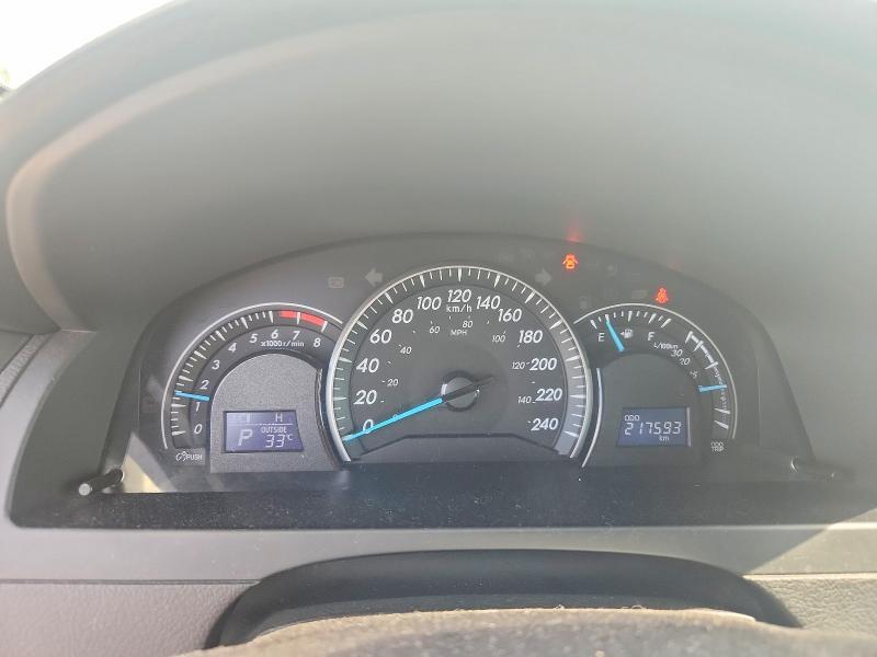 2015 TOYOTA CAMRY LE — Фото 9 из 12