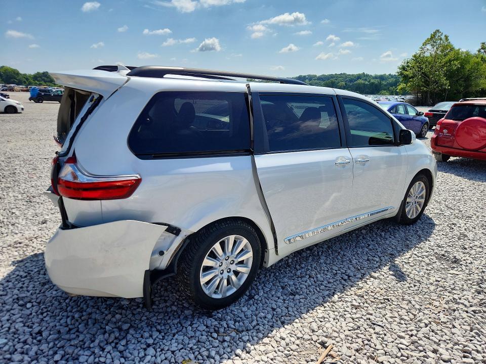 2015 TOYOTA SIENNA LIMITED PREMIUM 7-PASSENGER — Фото 3 из 13