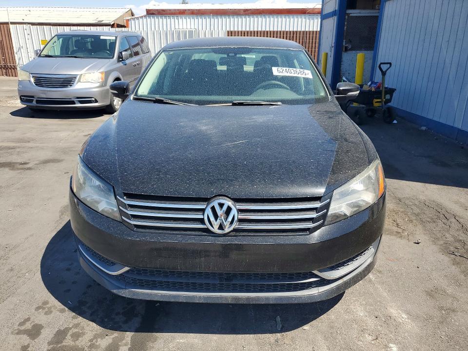 2015 VOLKSWAGEN PASSAT S — Фото 5 из 12
