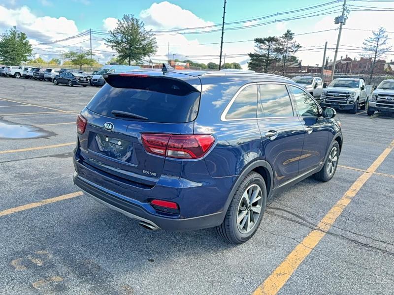 2019 KIA SORENTO EX V6 — Фото 4 из 10