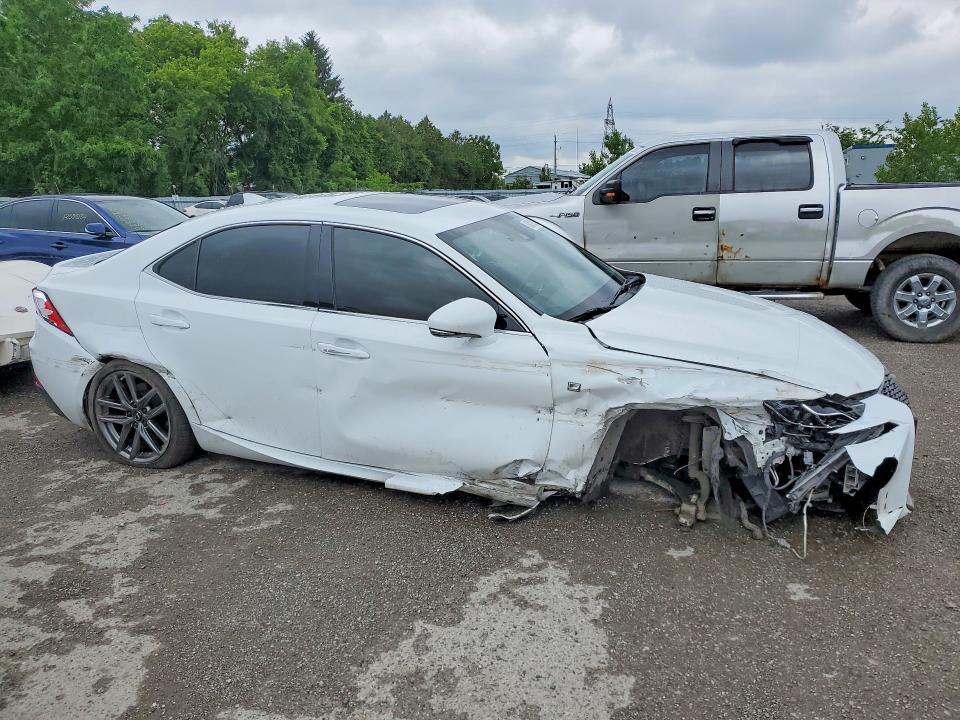 2019 LEXUS IS 350 — Фото 4 из 12
