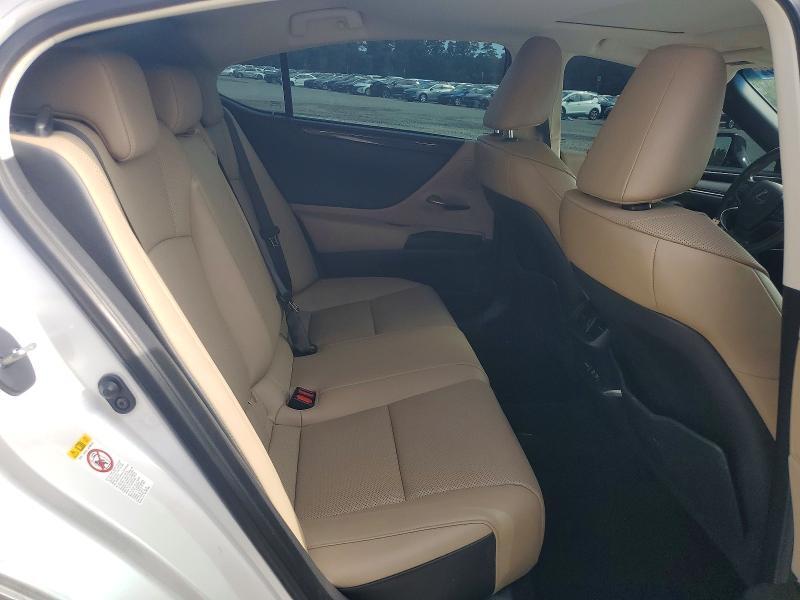 2019 LEXUS ES 350 — Фото 10 из 12