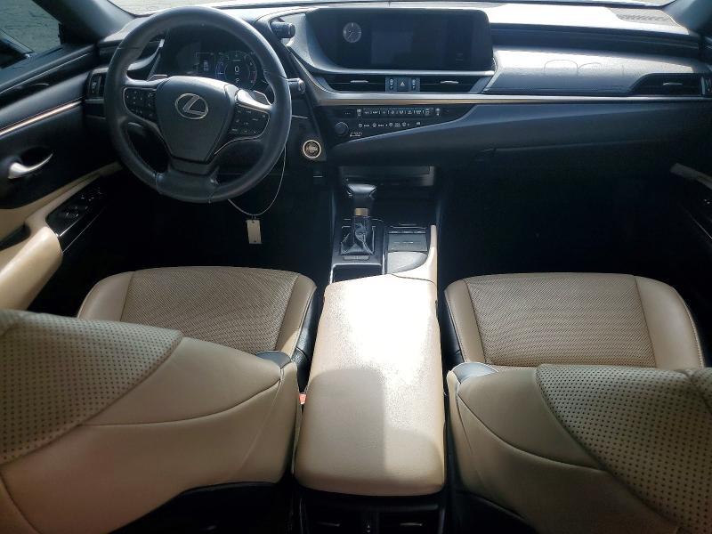 2019 LEXUS ES 350 — Фото 8 из 12