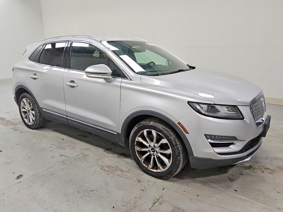 2019 LINCOLN MKC SELECT — Фото 4 из 12