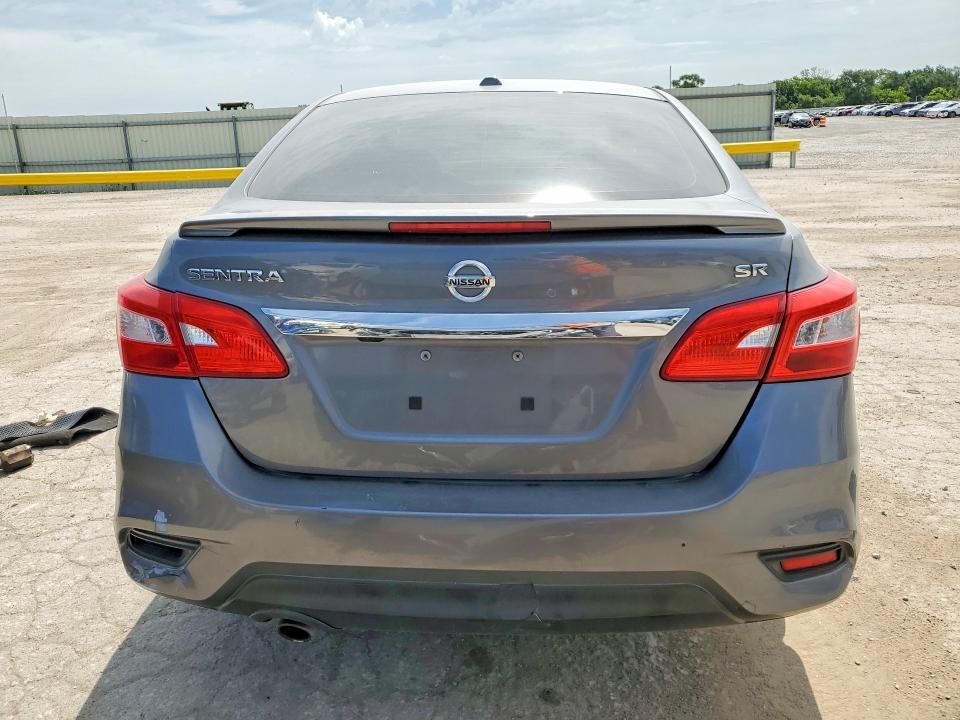 2019 NISSAN SENTRA SR — Фото 6 из 12
