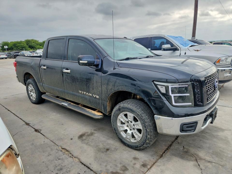 2019 NISSAN TITAN SV — Фото 4 из 12