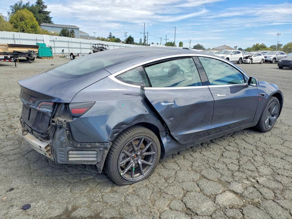 5YJ3E1EA5KF396369 2019 TESLA MODEL 3 photo no. 3