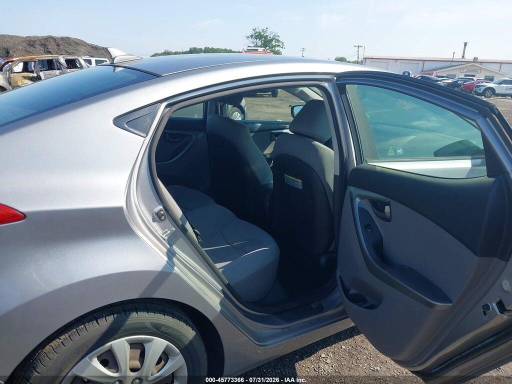KMHDH4AE8DU643573 2013 HYUNDAI ELANTRA photo no. 8