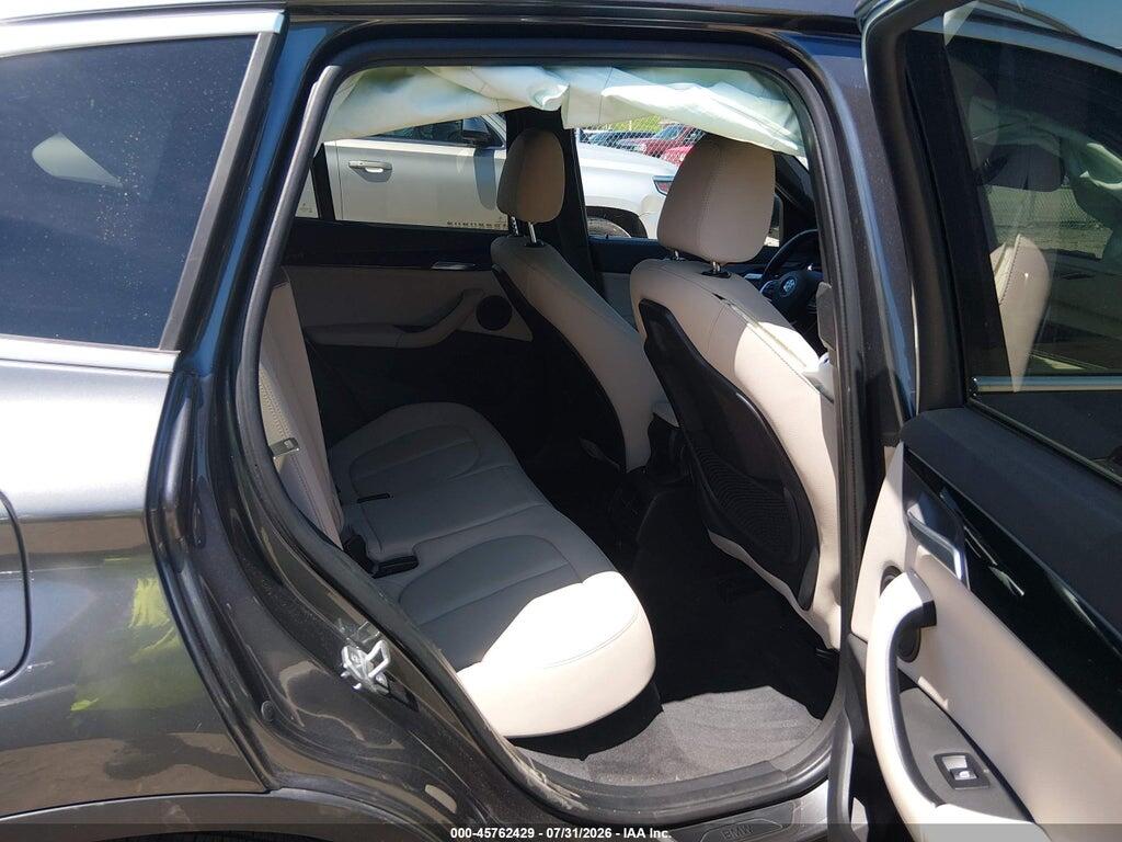 WBXHT3C30J5L28320 2018 BMW X1 photo no. 8