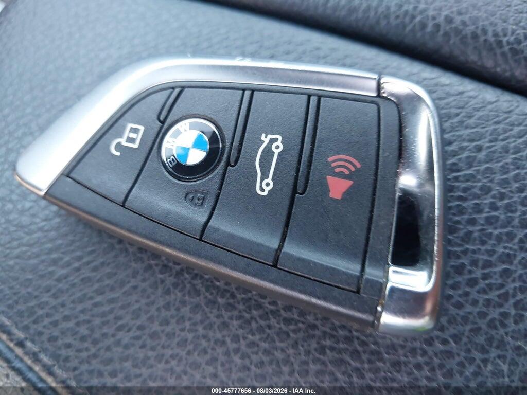 5UXKR2C58J0Z21397 2018 BMW X5 photo no. 11