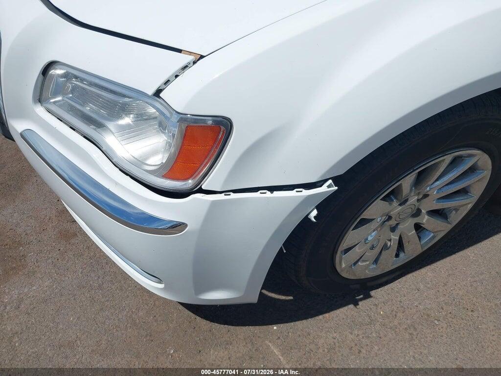 2C3CCAAG1DH699098 2013 CHRYSLER 300 photo no. 12