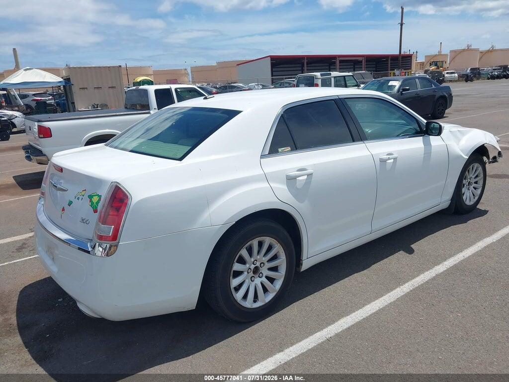 2C3CCAAG1DH699098 2013 CHRYSLER 300 photo no. 4