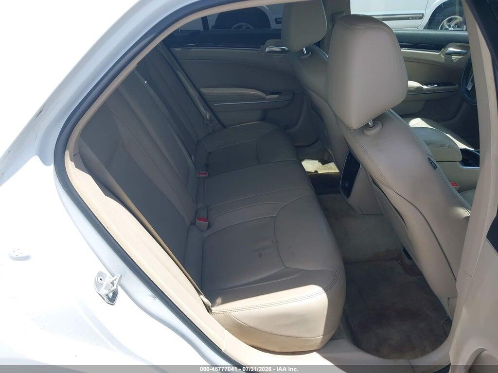 2C3CCAAG1DH699098 2013 CHRYSLER 300 photo no. 8