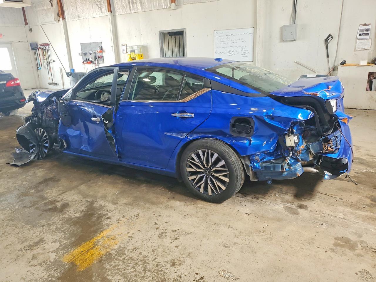 2025 NISSAN ALTIMA 2.5 SV — Фото 2 из 11