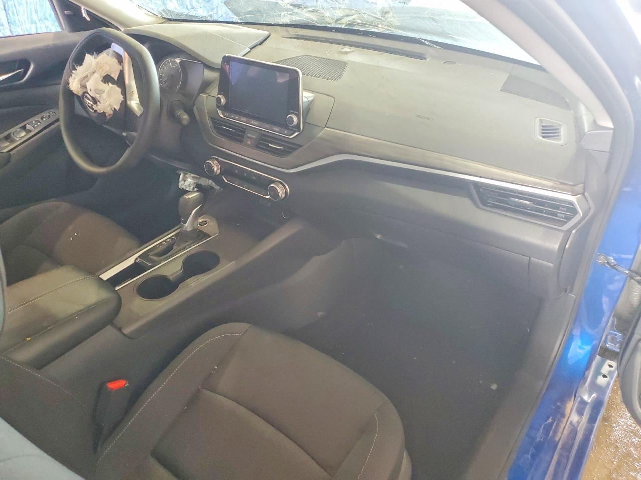 2025 NISSAN ALTIMA 2.5 SV — Фото 8 из 11