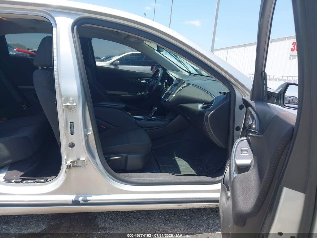 1G1ZD5ST7JF291667 2018 CHEVROLET MALIBU photo no. 5