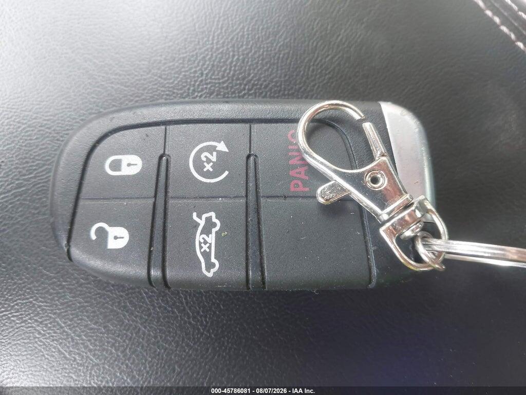 1C3CCCEG7FN512639 2015 CHRYSLER 200 photo no. 11
