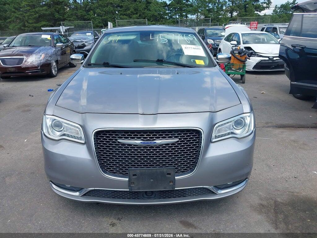 2C3CCAKG3JH304560 2018 CHRYSLER 300 photo no. 12