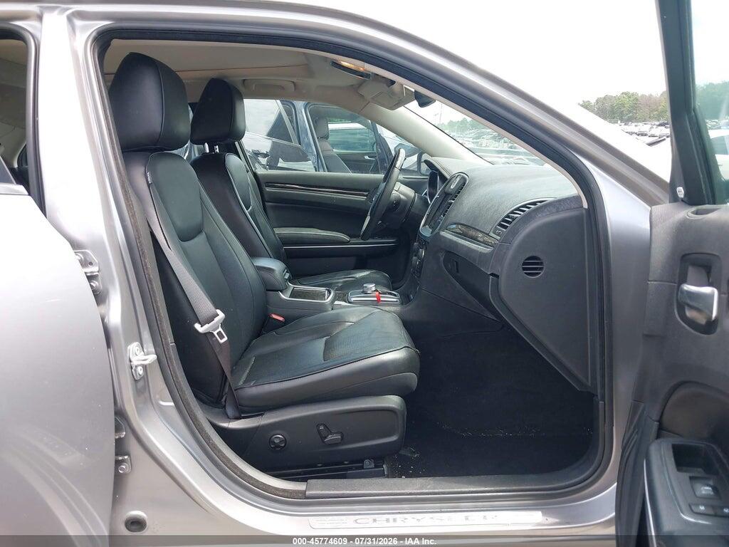 2C3CCAKG3JH304560 2018 CHRYSLER 300 photo no. 5