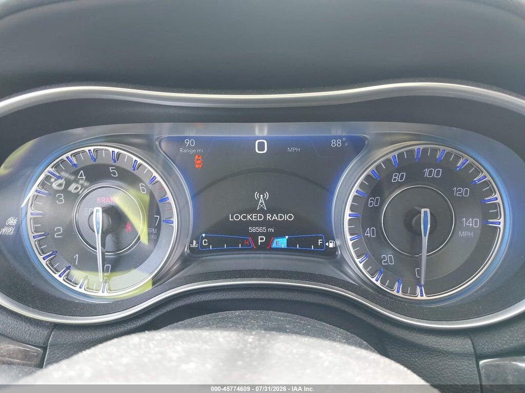 2C3CCAKG3JH304560 2018 CHRYSLER 300 photo no. 7