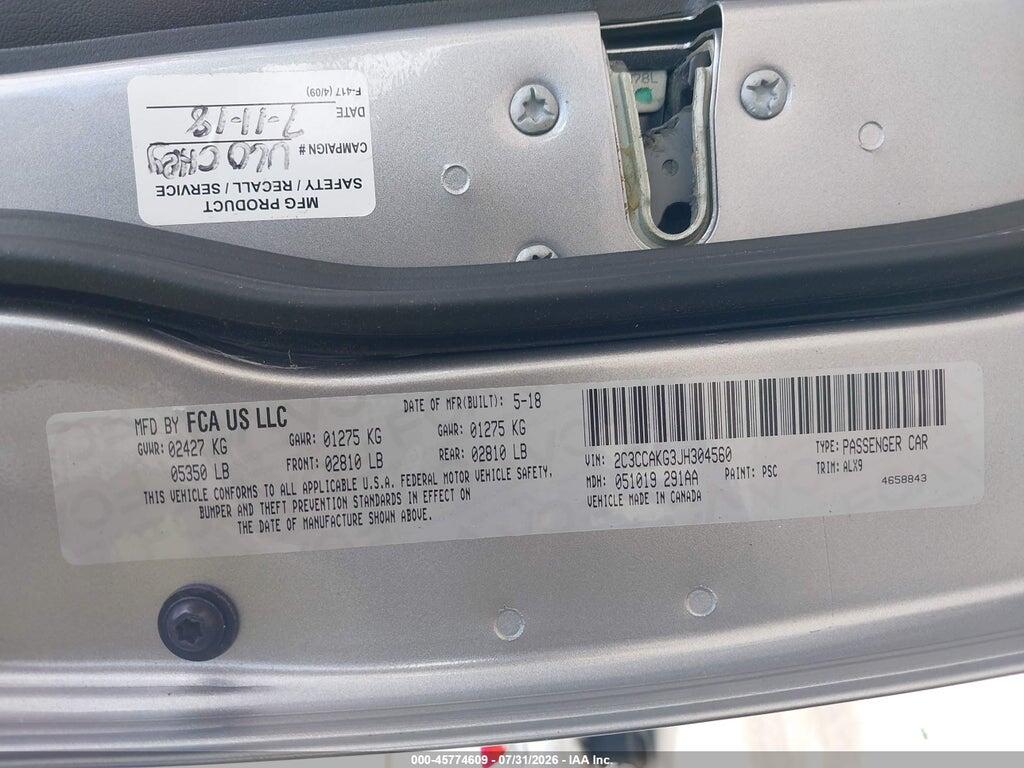 2C3CCAKG3JH304560 2018 CHRYSLER 300 photo no. 9