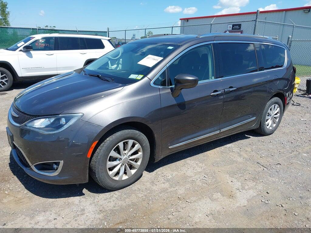 2C4RC1BG6JR126370 2018 CHRYSLER PACIFICA photo no. 2